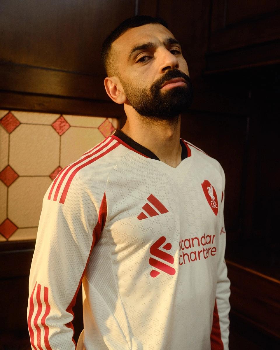 liverpool away kit 25/26