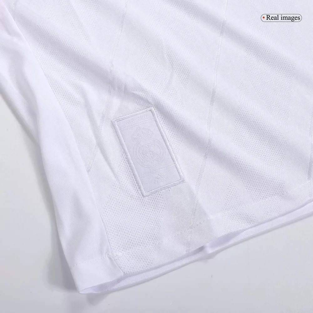 Vintage Soccer Jersey BENZEMA #9 Real Madrid Home 2017/18 - Image 9