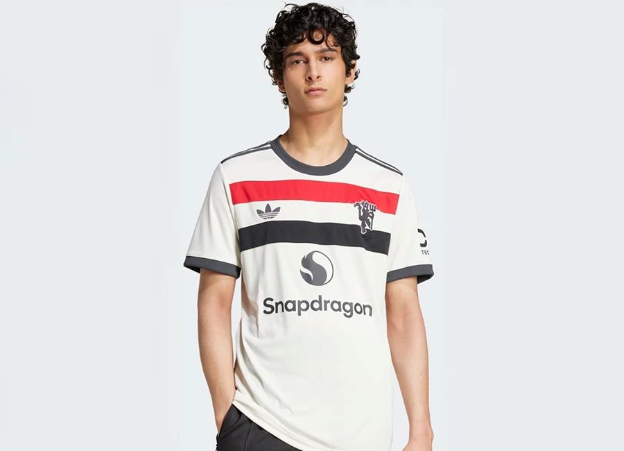 1724377239339992.jpg manchester_united_24_25_third_shirt_leaked.jpg