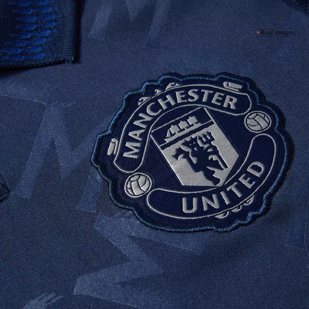 Manchester United Away Long Sleeve Jersey - Image 9