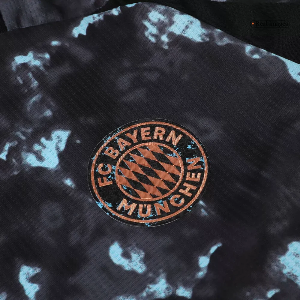 MÜLLER #25 Bayern Munich Away Authentic Soccer Jersey - Image 3