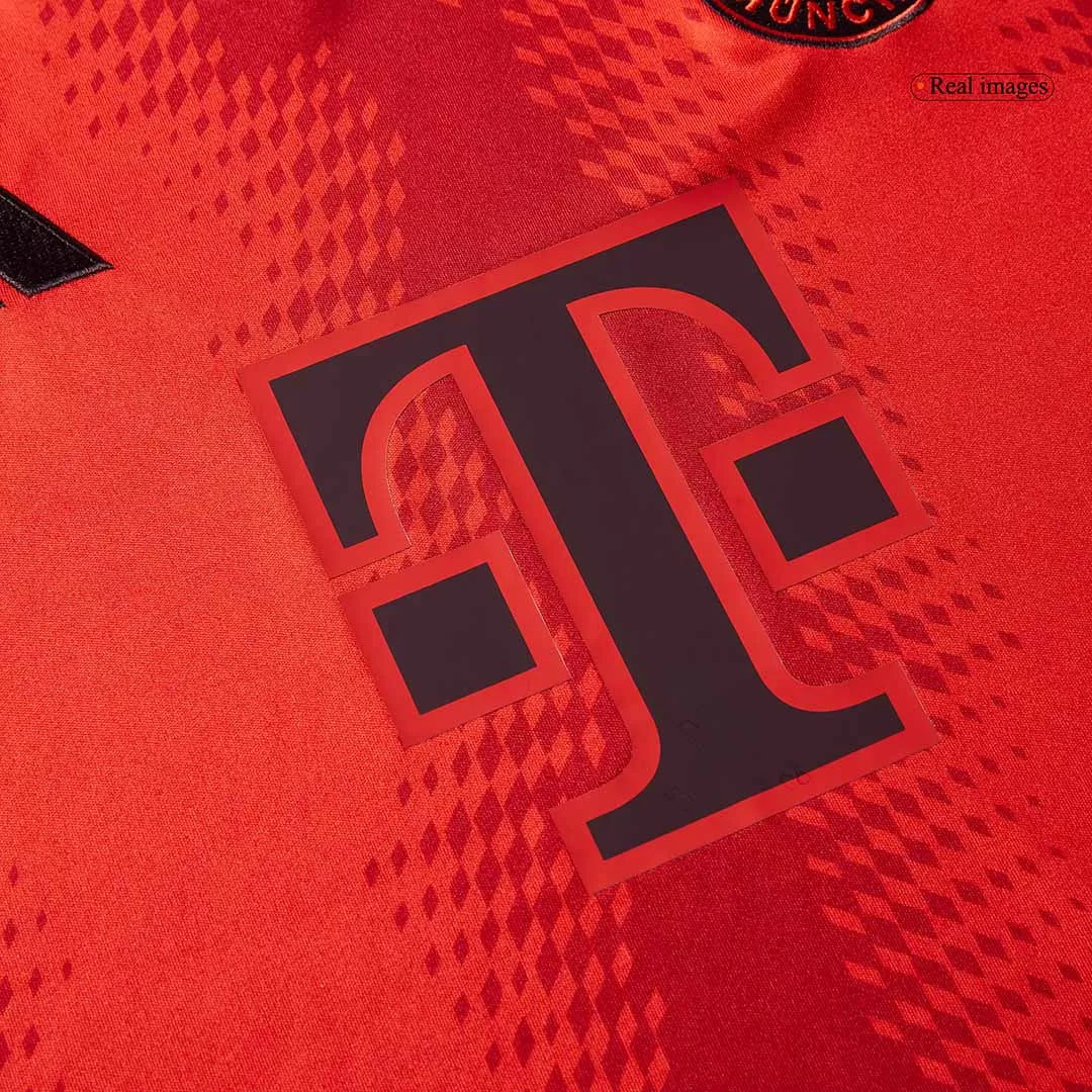 MÜLLER #25 Bayern Munich Home Soccer Jersey - Image 5