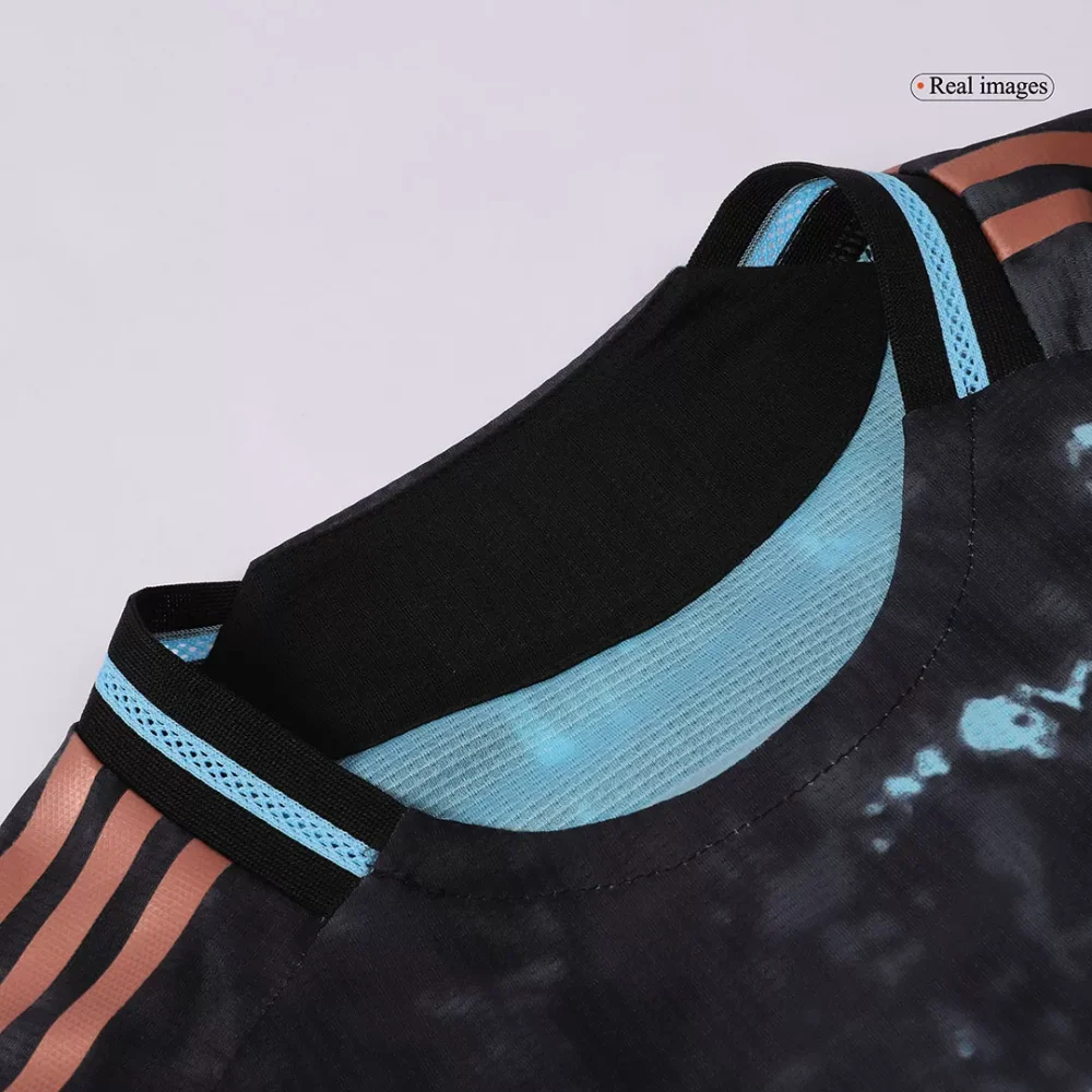 MÜLLER #25 Bayern Munich Away Authentic Soccer Jersey - Image 2