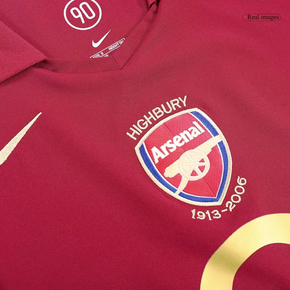 Vintage Soccer Jersey Arsenal Home 2005/06 - Image 5
