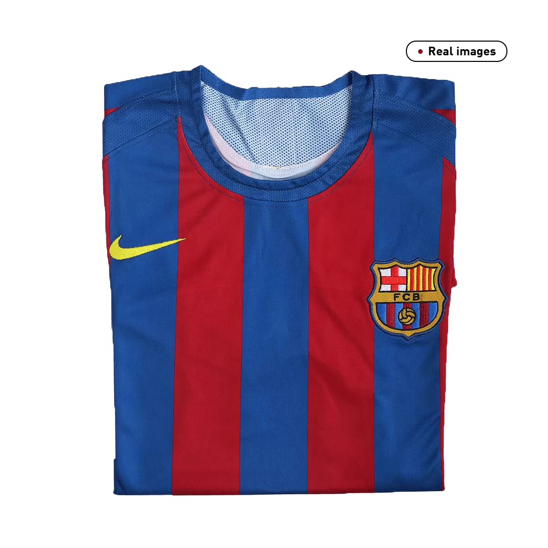 Vintage Soccer Jersey MESSI #30 Barcelona Home 2005/06 - UCL Final - Image 2