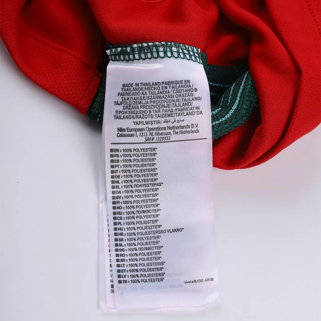 Vintage Soccer Jersey Portugal Home 2016 - Image 8